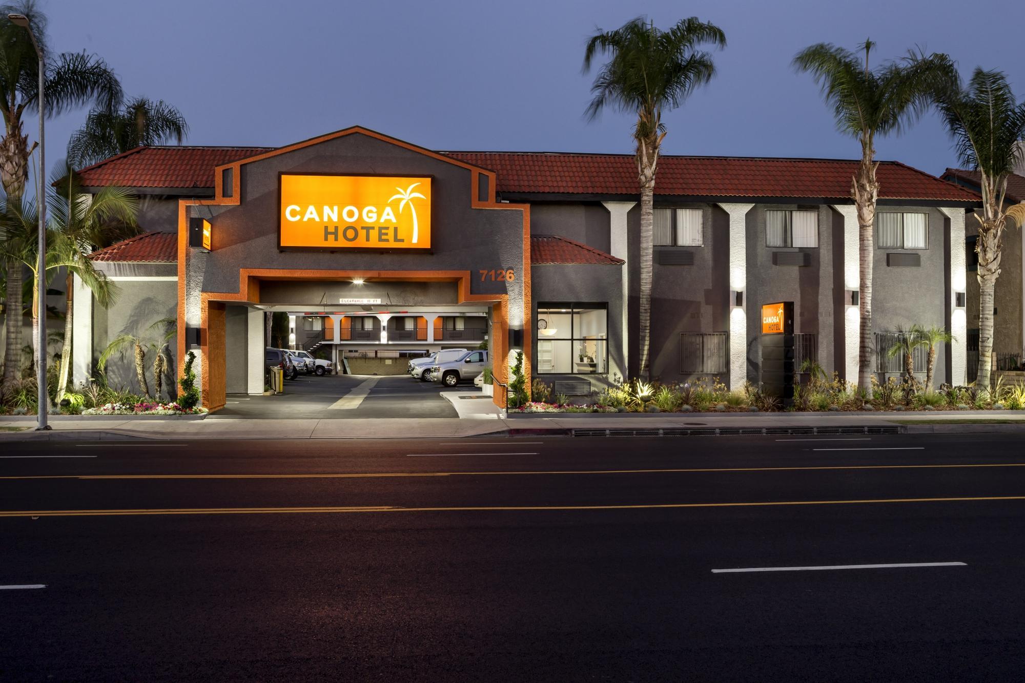 לוס אנג'לס Canoga Hotel At Warner Center מראה חיצוני תמונה