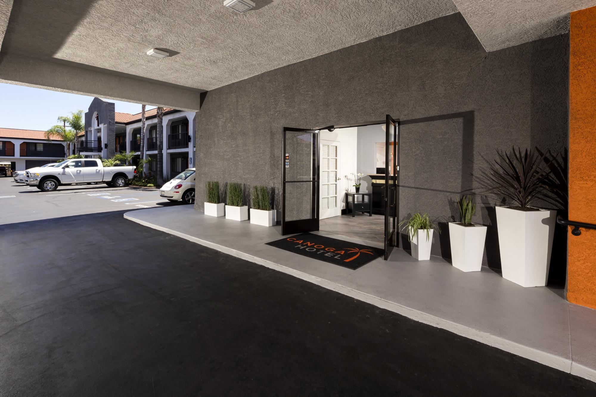 לוס אנג'לס Canoga Hotel At Warner Center מראה חיצוני תמונה